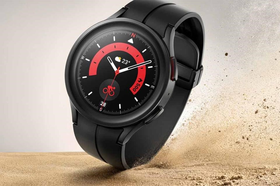 Часы Samsung Galaxy Watch5 Pro 45 mm Черный титан (SM-R920): купить по цене 28 990 рублей в интернет магазине МТС