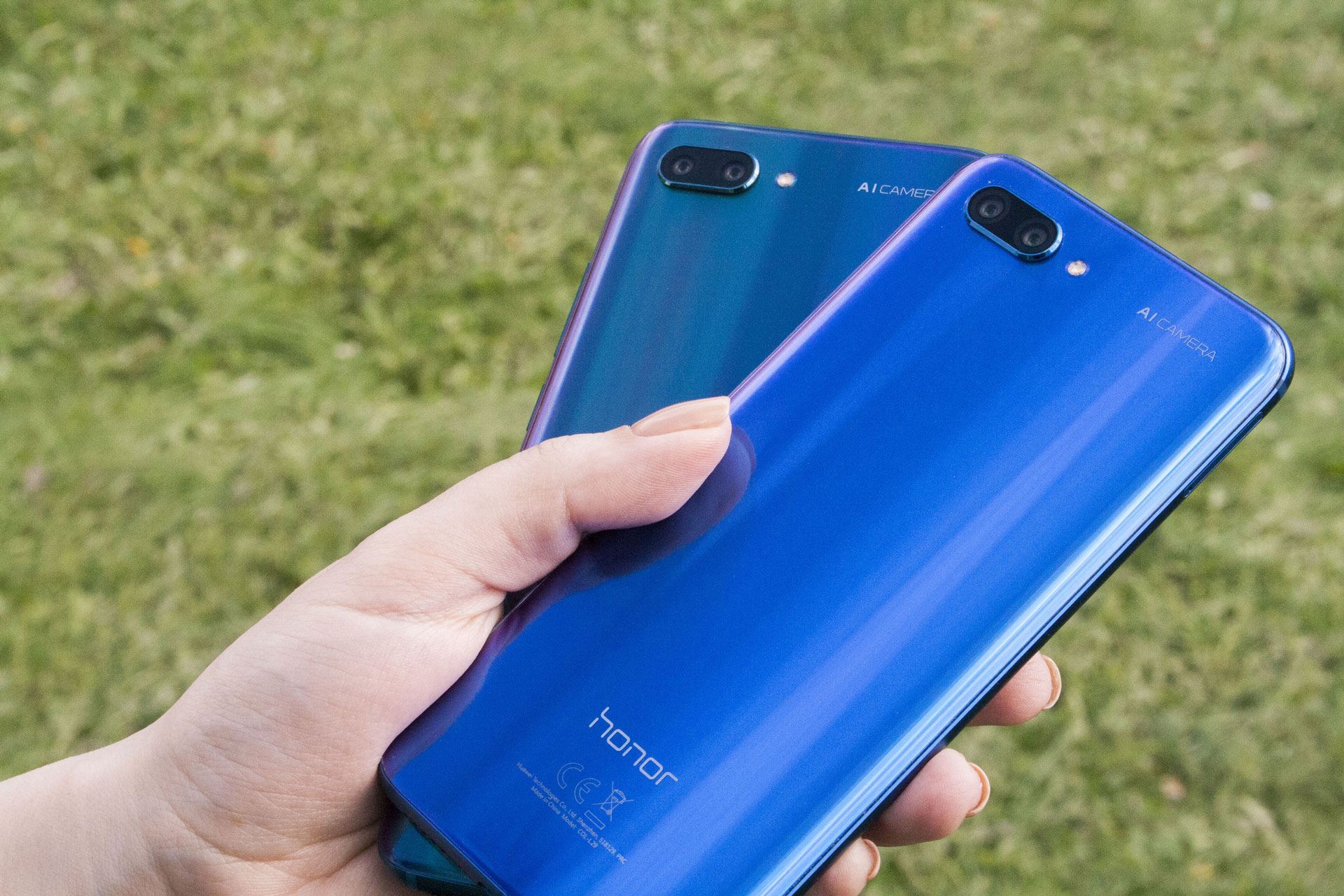 Honor 10: самый доступный флагман