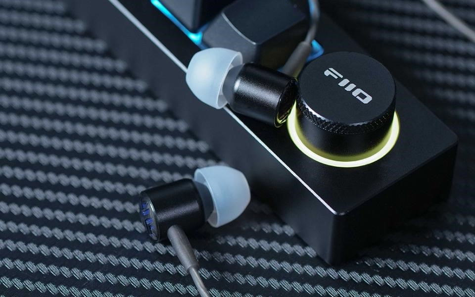 Fiio jd1 black. Наушники fiio fd1. Fiio jd1 black. Fiio fh5 black. Fiio jd1 black.