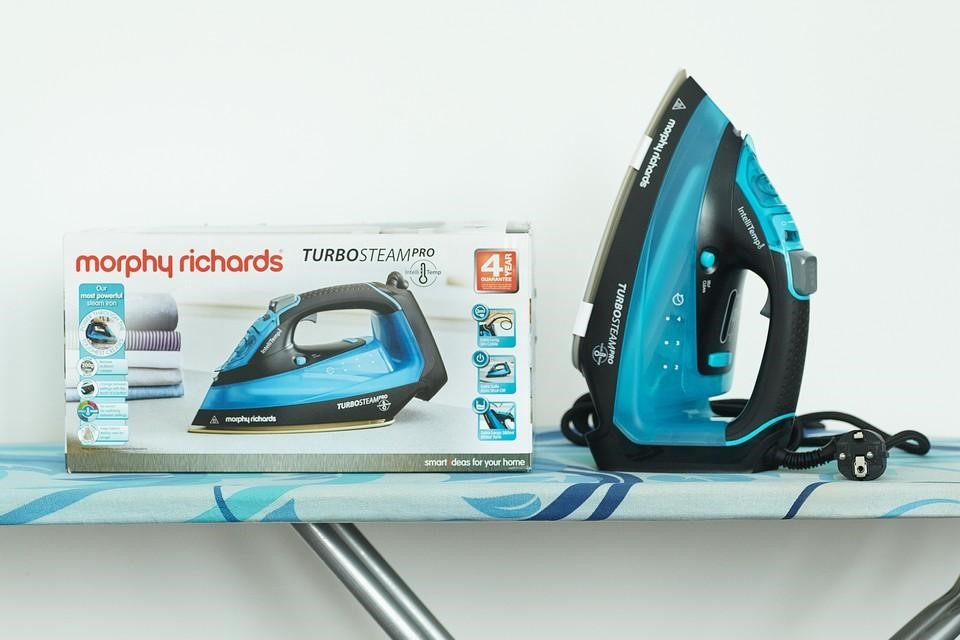 Morphy richards turbo on sale steam pro intellitemp